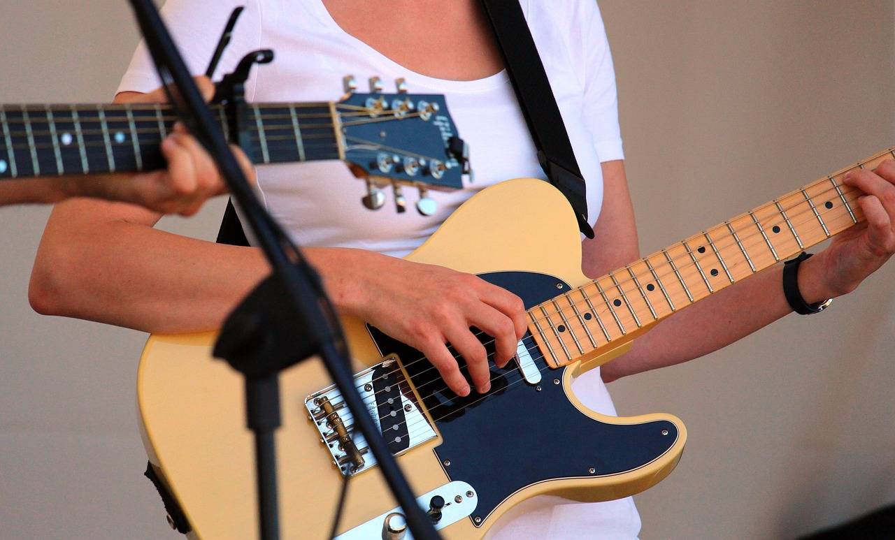 The Impact of Influencers on Entertainment Trends